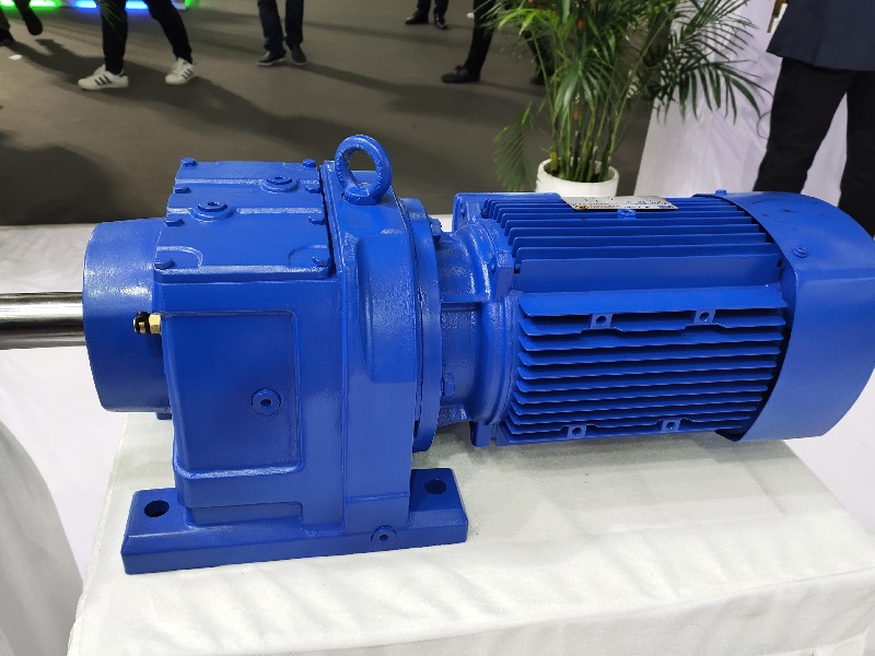 电缆收卷装置减速机,R57减速电机,R57DV90M4减速器.jpg